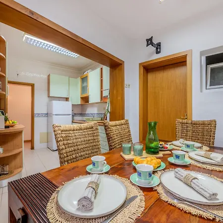 Ninho Do Mar By Interhome Lejlighed