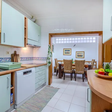 Lejlighed Ninho Do Mar By Interhome